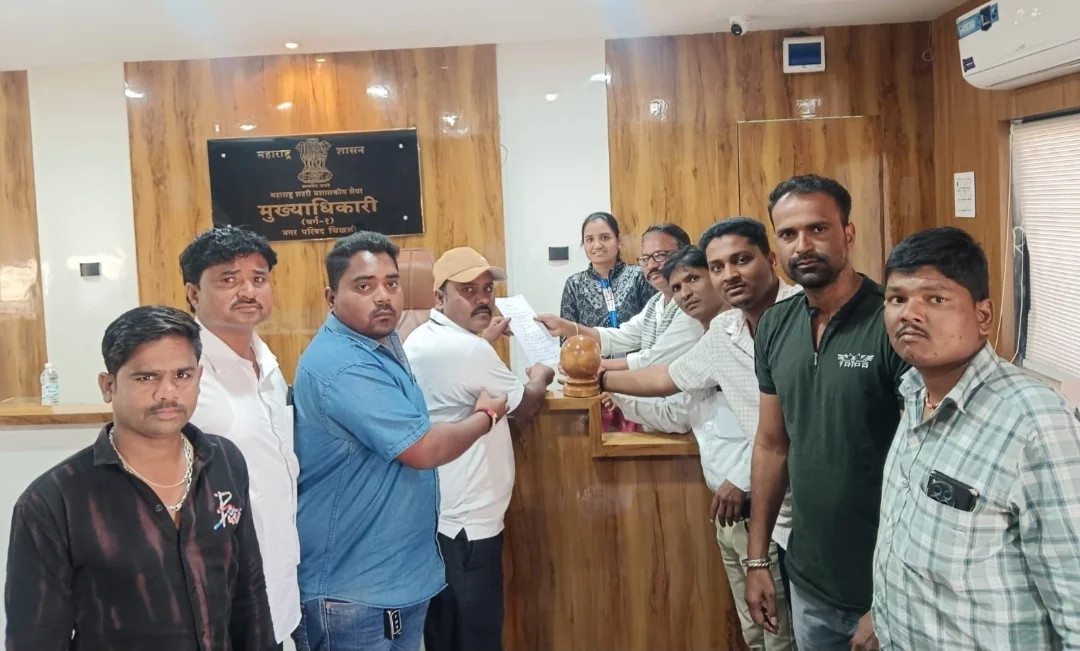 चिखली प्रभाग क्रमांक १२ मधील मुस्लिम कब्रस्तान मधील विकास कामांना गती देण्यासाठी नागरिकांचे निवेदन.