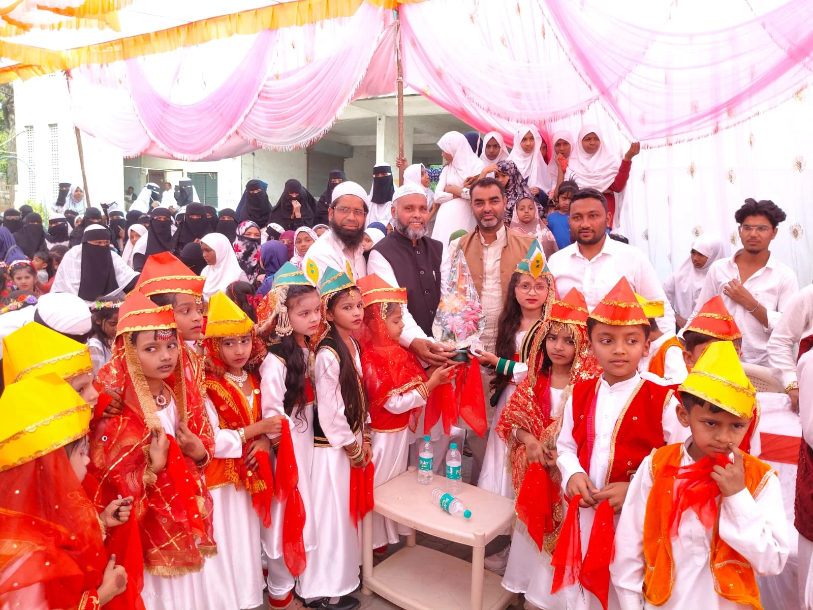 नगर परिषद उर्दू प्राथमिक शाळा क्र.1 मध्ये स्नेहसंमेलन उत्साहात संपन्न.